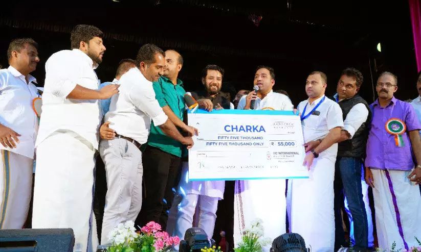 ഐ.വൈ.സി ഇന്റർനാഷനൽ ബഹ്റൈൻ ഇലക്ട്രിക് വീൽ ചെയറിനുള്ള തുക കൈമാറി ഐ.വൈ.സി ഇന്റർനാഷനൽ ബഹ്റൈൻ ഇലക്ട്രിക് വീൽ ചെയറിനുള്ള തുക കൈമാറി