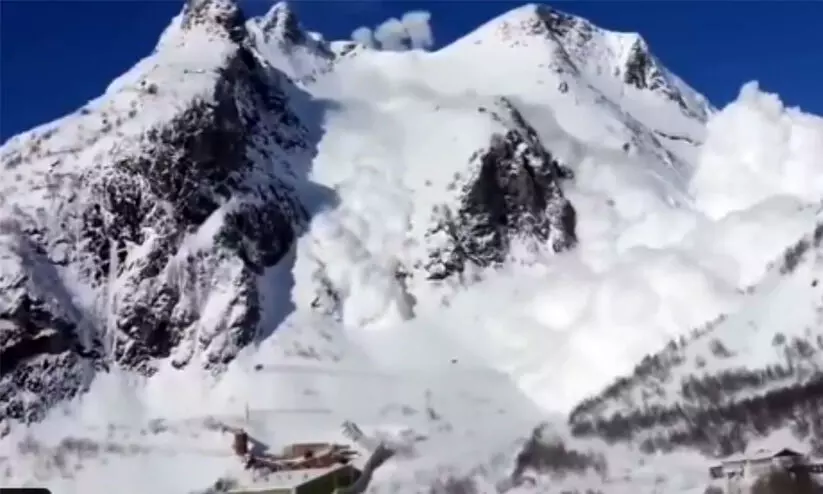 Avalanche hits Uttarakhands Badrinath Avalanche hits Uttarakhands Badrinath