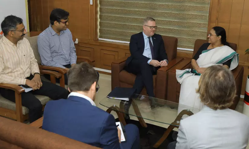 കൂടുതല് ആരോഗ്യ പ്രവര്ത്തകരെ വെയില്സിലേക്ക് റിക്രൂട്ട് ചെയ്യും- ജെറമി മൈൽസ് കൂടുതല് ആരോഗ്യ പ്രവര്ത്തകരെ വെയില്സിലേക്ക് റിക്രൂട്ട് ചെയ്യും- ജെറമി മൈൽസ്