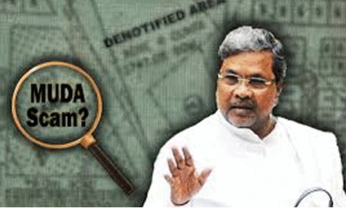 മു​ഖ്യ​മ​ന്ത്രി​ക്കെ​തി​രാ​യ ‘മു​ൻ’ പ​രാ​തി​ക്കാ​രു​ടെ പ​ട​ങ്ങ​ളി​ൽ ബ​ലി​ര​ക്തം