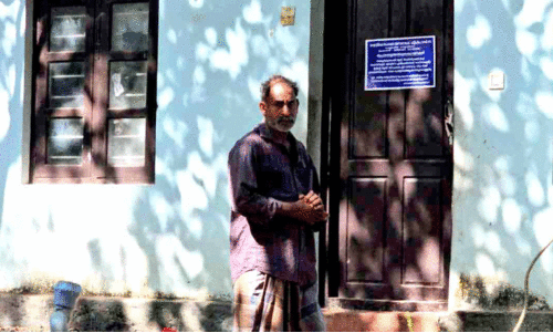 വായ്പ തിരിച്ചടവ്​ വൈകി; വയോധികനെ വീട്ടില്‍നിന്ന് പുറത്താക്കി ബാങ്കധികൃതർ