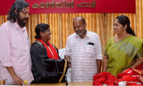 ഹണിക്ക് മൂന്നാം ഊഴം, ആദ്യമായി എസ്​. ജയൻ