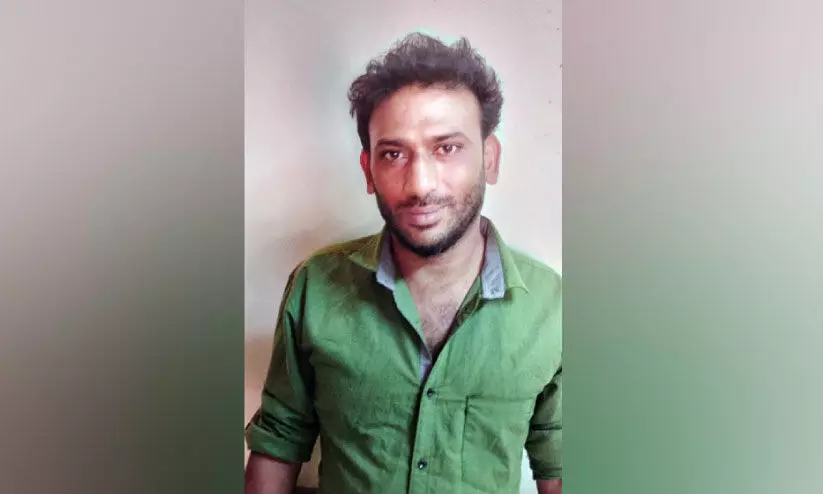 സെ​ൻ​ഡ് ഓ​ഫ് പാ​ർ​ട്ടി ആ​ഘോ​ഷി​ക്കാ​ൻ ക​ഞ്ചാ​വ്; വി​ദ്യാ​ർ​ഥി​ക​ൾ​ക്കെതി​രെ പൊ​ലീ​സ് റി​പ്പോ​ർ​ട്ട്