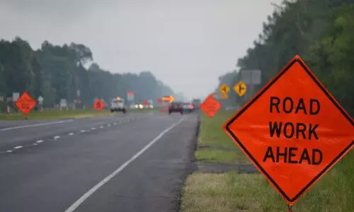 ഫ​ഹാ​ഹീ​ൽ എ​ക്‌​സ്പ്ര​സ് വേ​യി​ൽ അ​റ്റ​കു​റ്റ​പ്പ​ണി