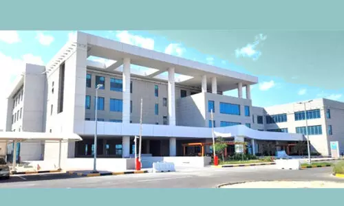 പ​ണി​പൂ​ർ​ത്തി​യാ​യ മു​ഹ​റ​ഖ് ഹെ​ൽ​ത്ത് കെ​യ​ർ സെ​ന്‍റ​ർ സ​ർ​ക്കാ​ർ ആ​ശു​പ​ത്രി​ക​ൾ​ക്ക് കൈ​മാ​റി