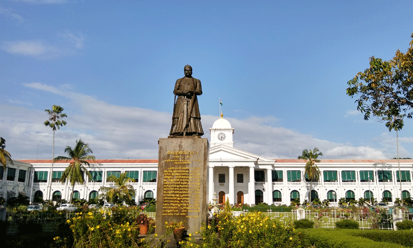 സെക്രട്ടേറിയറ്റ് മന്ദിര നവീകരണം; മാസ്റ്റര് പ്ലാന് വേഗത്തിലാക്കാന് ശിപാര്ശ സെക്രട്ടേറിയറ്റ് മന്ദിര നവീകരണം; മാസ്റ്റര് പ്ലാന് വേഗത്തിലാക്കാന് ശിപാര്ശ