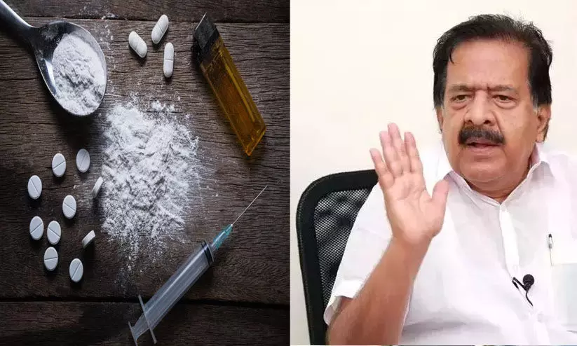 ലഹരിമാഫിയയുടെ അടിവേരറുക്കാൻ നമുക്ക് തെരുവുകളിലേക്കിറങ്ങാം-രമേശ് ചെന്നിത്തല ലഹരിമാഫിയയുടെ അടിവേരറുക്കാൻ നമുക്ക് തെരുവുകളിലേക്കിറങ്ങാം-രമേശ് ചെന്നിത്തല