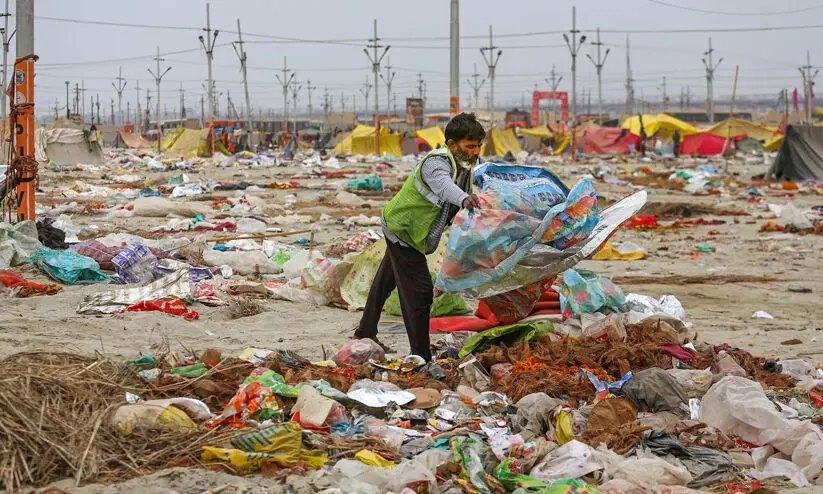 മഹാകുംഭമേള: 15 ദിവസത്തെ ശുചീകരണ പ്രവർത്തനങ്ങൾ ആരംഭിച്ചെന്ന് ഉത്തർപ്രദേശ് സർക്കാർ