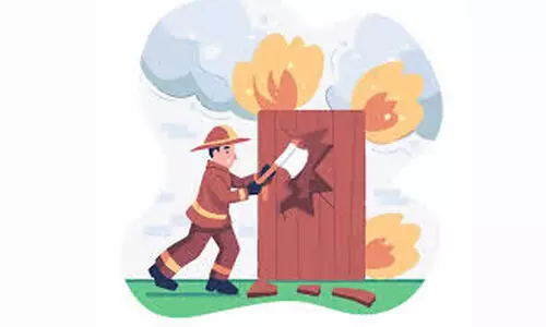 വീ​ട്ടി​ൽ തീ​പി​ടിത്തം; ഏ​ഴു പേ​ർ​ക്ക് പ​രി​ക്കേ​റ്റു