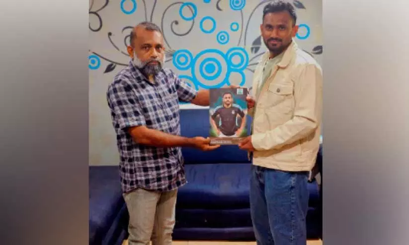 അ​ഫ്സ​ൽ പെ​രി​ന്ത​ൽ​മ​ണ്ണ​ക്ക് യാ​ത്ര​യയ​പ്പ് ന​ൽ​കി