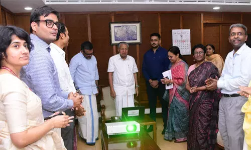 കേരള കെയര്‍ പാലിയേറ്റീവ് കെയര്‍ ഗ്രിഡ്: മുഖ്യമന്ത്രി നാടിന് സമര്‍പ്പിച്ചു