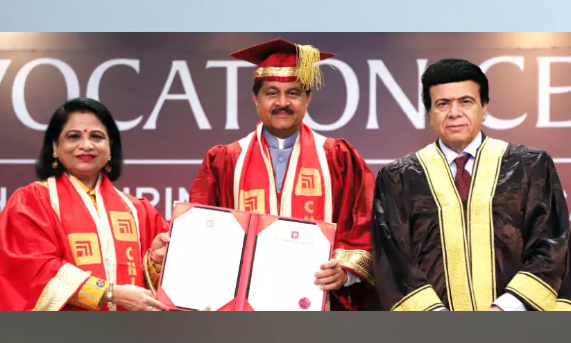 തുംബെ മൊയ്തീന് ഹോണററി ഡോക്ടറേറ്റ് തുംബെ മൊയ്തീന് ഹോണററി ഡോക്ടറേറ്റ്