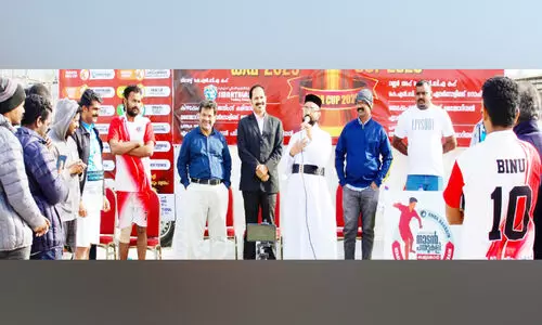 കേ​ര​ള നേ​റ്റിവ് ബാ​ൾ അ​സോ​സി​യേ​ഷ​ൻ നാ​ട​ൻ പ​ന്തു​ക​ളി മ​ത്സ​ര​ങ്ങ​ൾ​ക്ക് തു​ട​ക്ക​മാ​യി