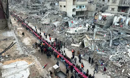 ഗ​സ്സ​യി​ൽ കാ​രു​ണ്യ​ത്തി​ന്റെ ഇ​ഫ്താ​റൊ​രു​ക്കി അ​ൽ ന​ജാ​ത്ത്