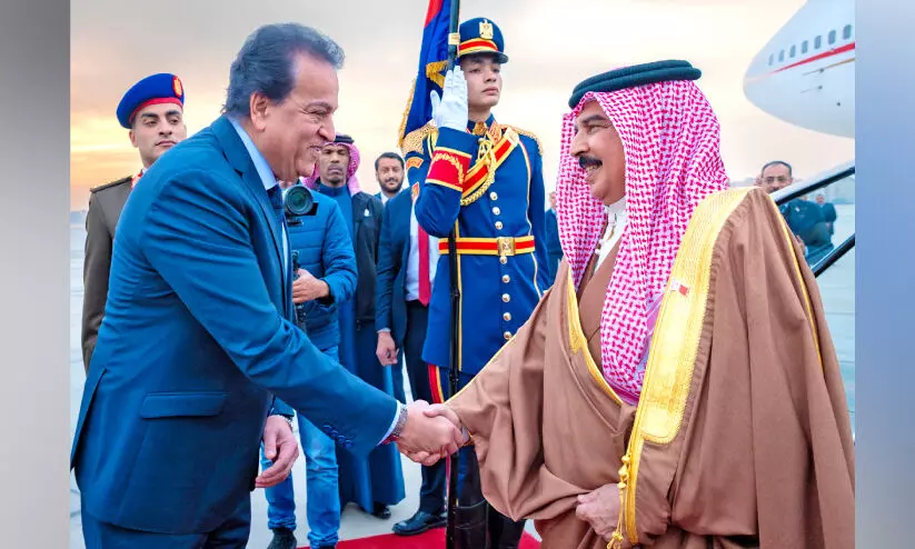 അ​ടി​യ​ന്ത​ര അ​റ​ബ് ഉ​ച്ച​കോ​ടി​; ഹ​മ​ദ് രാ​ജാ​വ് ഈ​ജി​പ്തി​ൽ