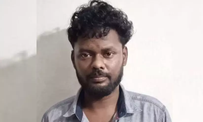 തിളച്ച കഞ്ഞിയിൽ തല മുക്കി ഭാര്യയെ കൊല്ലാൻ ശ്രമം; തൃശൂരിൽ യുവാവ് അറസ്റ്റിൽ തിളച്ച കഞ്ഞിയിൽ തല മുക്കി ഭാര്യയെ കൊല്ലാൻ ശ്രമം; തൃശൂരിൽ യുവാവ് അറസ്റ്റിൽ