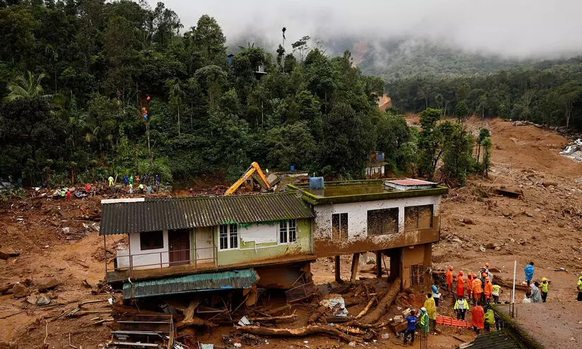 വയനാട് ഉരുൾദുരന്തം: 3.85 കോടിയുടെ വായ്പകൾ കേരള ബാങ്ക് എഴുതിത്തള്ളും