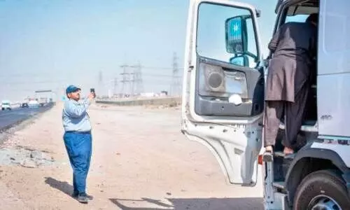 നി​യ​മം ലം​ഘി​ക്കു​ന്ന വി​ദേ​ശ ട്ര​ക്കു​ക​ൾ​ക്കെ​തി​രെ കടുത്ത പി​ഴ