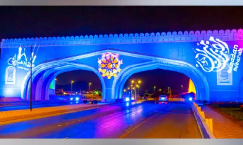 റ​മ​ദാ​ൻ അ​ല​ങ്കാ​ര വി​ള​ക്കു​ക​ളു​ടെ നി​റ​ശോ​ഭ​യി​ൽ മ​സ്ക​ത്ത് ന​ഗ​രം