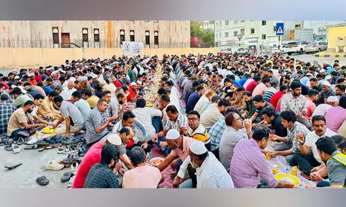 ഒരുമയുടെ മാധുര്യവുമായി മത്ര ബലദിയ പാര്ക്ക് സമൂഹ നോമ്പുതുറ ഒരുമയുടെ മാധുര്യവുമായി മത്ര ബലദിയ പാര്ക്ക് സമൂഹ നോമ്പുതുറ