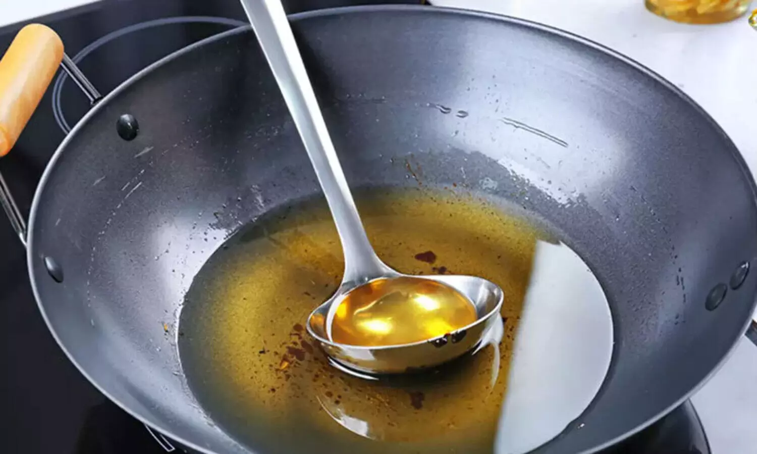 ഉപയോഗിച്ച എണ്ണ ഉപേക്ഷിക്കൽ; ഒമ്പത്​ മാസത്തിനിടെ കൈമാറിയത് 1,37,877 കിലോ