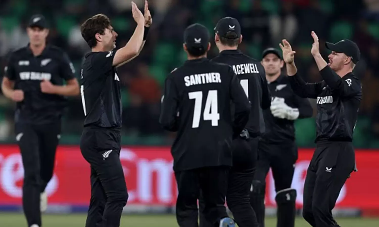 ഇന്ത്യക്കെതിരായ ചാമ്പ്യൻസ് ട്രോഫി ഫൈനലിനു മുമ്പേ ന്യൂസിലൻഡിന് തിരിച്ചടി! ആശങ്കയായി സൂപ്പർതാരത്തിന്‍റെ പരിക്ക്