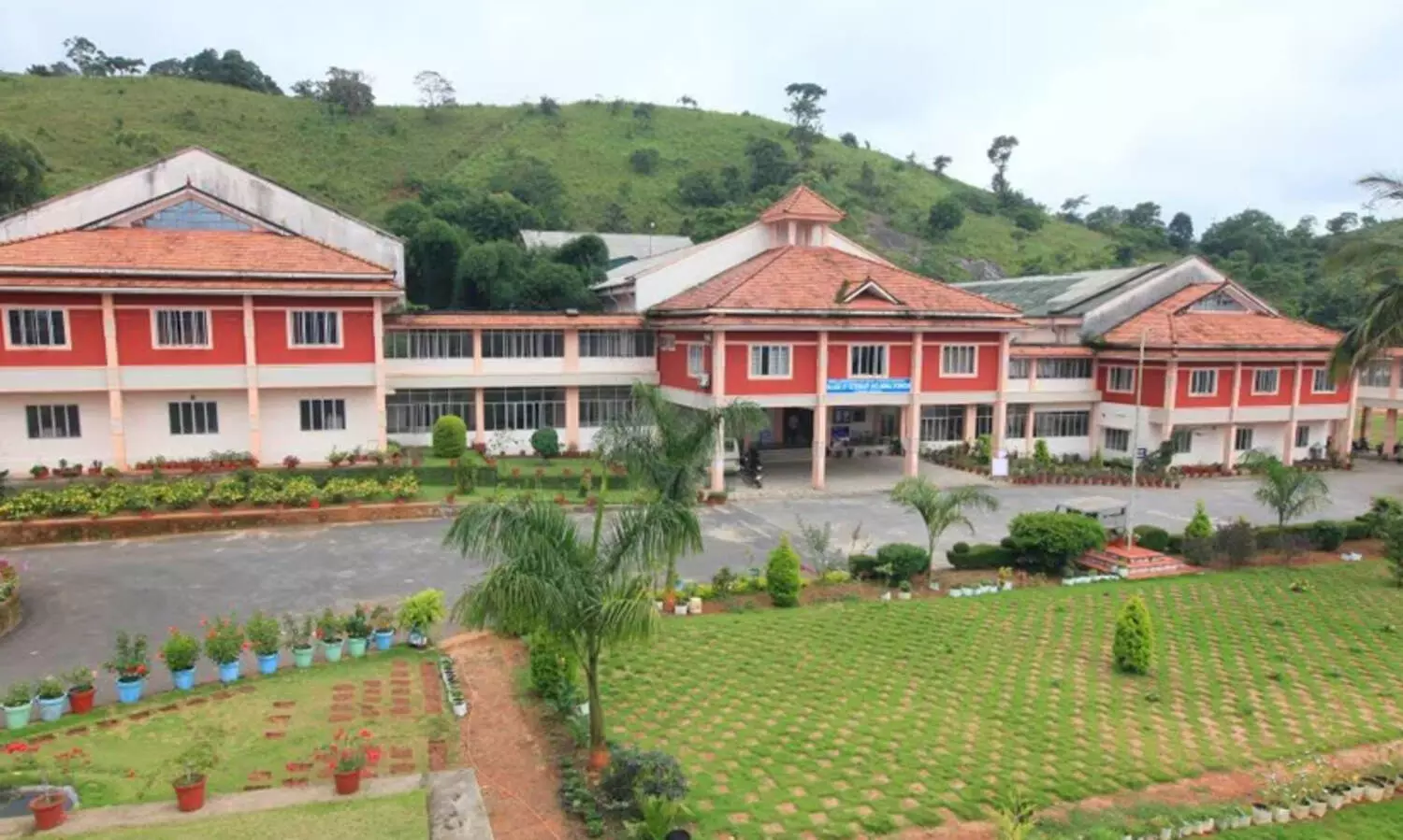 പൂക്കോട് വെറ്ററിനറി കോളജ്: സസ്പെൻഷനിലായ വിദ്യാർഥികളെ തിരിച്ചെടുത്തതിൽ ഉത്തരവാദിത്തമില്ലെന്ന് ആന്റി റാഗിങ് സ്‌ക്വാഡ്