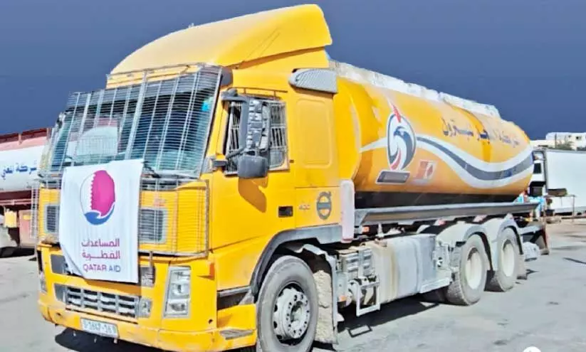 ഗസ്സക്ക് കരുതൽ; കര, വ്യോമ മാർഗങ്ങളിലൂടെ സഹായം ഗസ്സക്ക് കരുതൽ; കര, വ്യോമ മാർഗങ്ങളിലൂടെ സഹായം