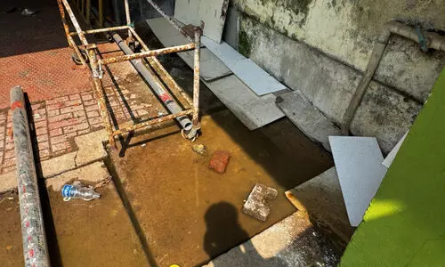 മെഡിക്കൽ കോളജ് സൂപ്പർ സ്പെഷാലിറ്റി; മാലിന്യം നിറഞ്ഞ് ഫാർമസി പരിസരം