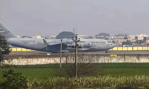 വൻ സാമ്പത്തിക ചെലവ്; സൈനിക വിമാനങ്ങളിൽ കുടിയേറ്റക്കാരെ നാടുകടത്തുന്നത് നിർത്തി യു.എസ്