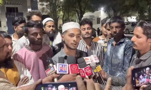 തറാവീഹ് കഴിഞ്ഞ് മടങ്ങിയവരെ ആക്രമിച്ച് തീവ്രഹിന്ദുത്വവാദികൾ; കുട്ടികളെയടക്കം കത്തിമുനയിൽ ‘ജയ് ശ്രീറാം’ വിളിപ്പിച്ചു