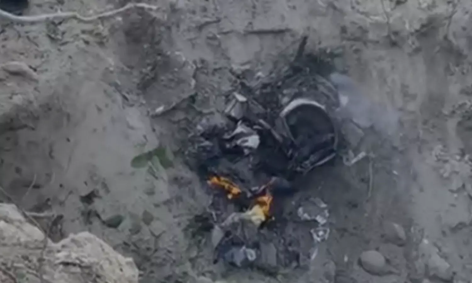 ഹരിയാനയിൽ ഇന്ത്യൻ വ്യോമസേനയുടെ യുദ്ധ വിമാനം തകർന്ന് അപകടം