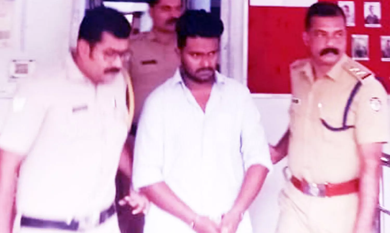 ഭാവഭേദമില്ലാതെ അഫാൻ; സൽമാബീവിയുടെ വീട്ടിലെത്തിച്ച് തെളിവെടുപ്പ് നടത്തി