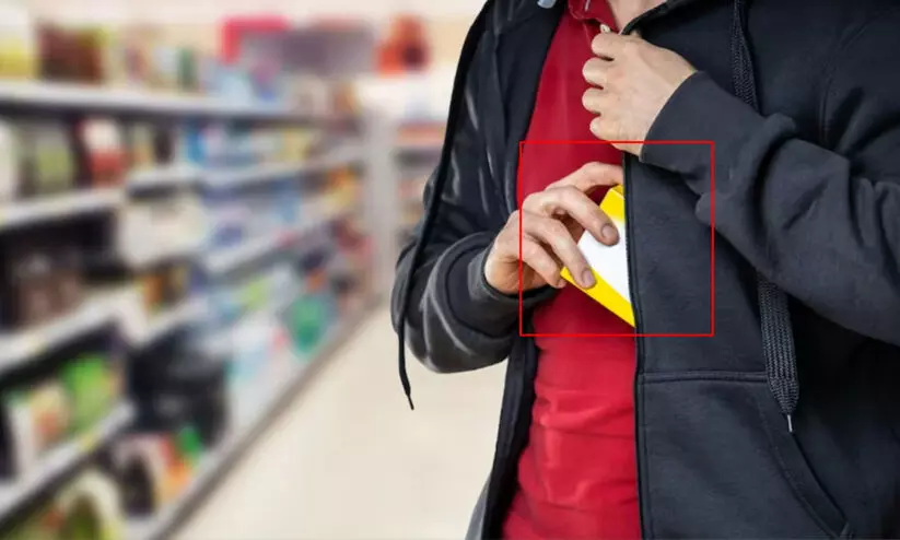 കടകളിലെ മോഷണം; മുന്കരുതല് വേണമെന്ന് ആഭ്യന്തര മന്ത്രാലയം കടകളിലെ മോഷണം; മുന്കരുതല് വേണമെന്ന് ആഭ്യന്തര മന്ത്രാലയം