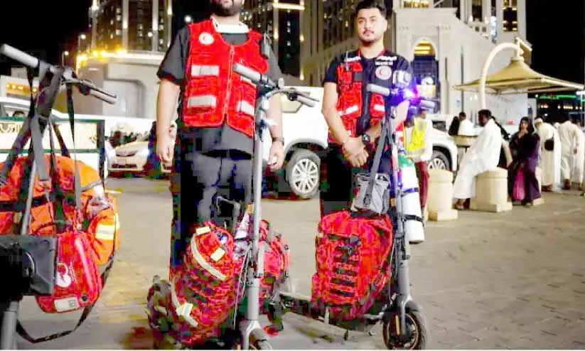 മ​ക്ക ഹ​റ​മി​ൽ അ​ടി​യ​ന്ത​ര ആ​രോ​ഗ്യ​ സേ​വ​ന​ത്തി​ന്​ ഇ​ല​ക്​​ട്രി​ക്​ സ്​​കൂ​ട്ട​റു​ക​ൾ