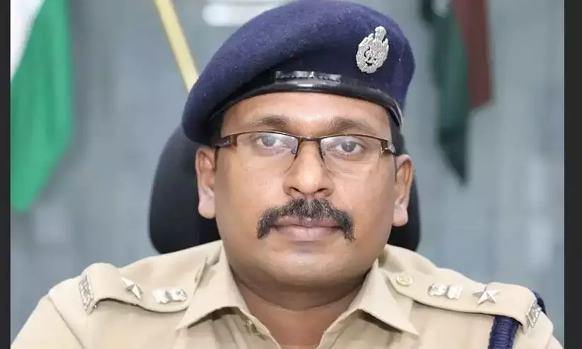 മലപ്പുറം മുൻ എസ്.പി സുജിത് ദാസിന്റെ സസ്പെൻഷൻ പിൻവലിച്ചു മലപ്പുറം മുൻ എസ്.പി സുജിത് ദാസിന്റെ സസ്പെൻഷൻ പിൻവലിച്ചു