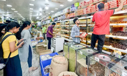 നുണയാം, അതിർത്തികടന്നെത്തുന്ന ഈത്തപ്പഴ രുചി