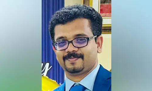 മ​സ്ക്ക​ത്ത് ഇ​ന്ത്യ​ൻ സ്കൂ​ൾ സീ​നി​യ​ർ സെ​ക്ഷ​ൻ വി​ഭാ​ഗ​ത്തി​ലെ അ​റ​ബി അ​ധ്യാ​പ​ക​നാ​യ ജ​രീ​റിന് ഡോ​ക്ട​റേ​റ്റ് ല​ഭി​ച്ചു