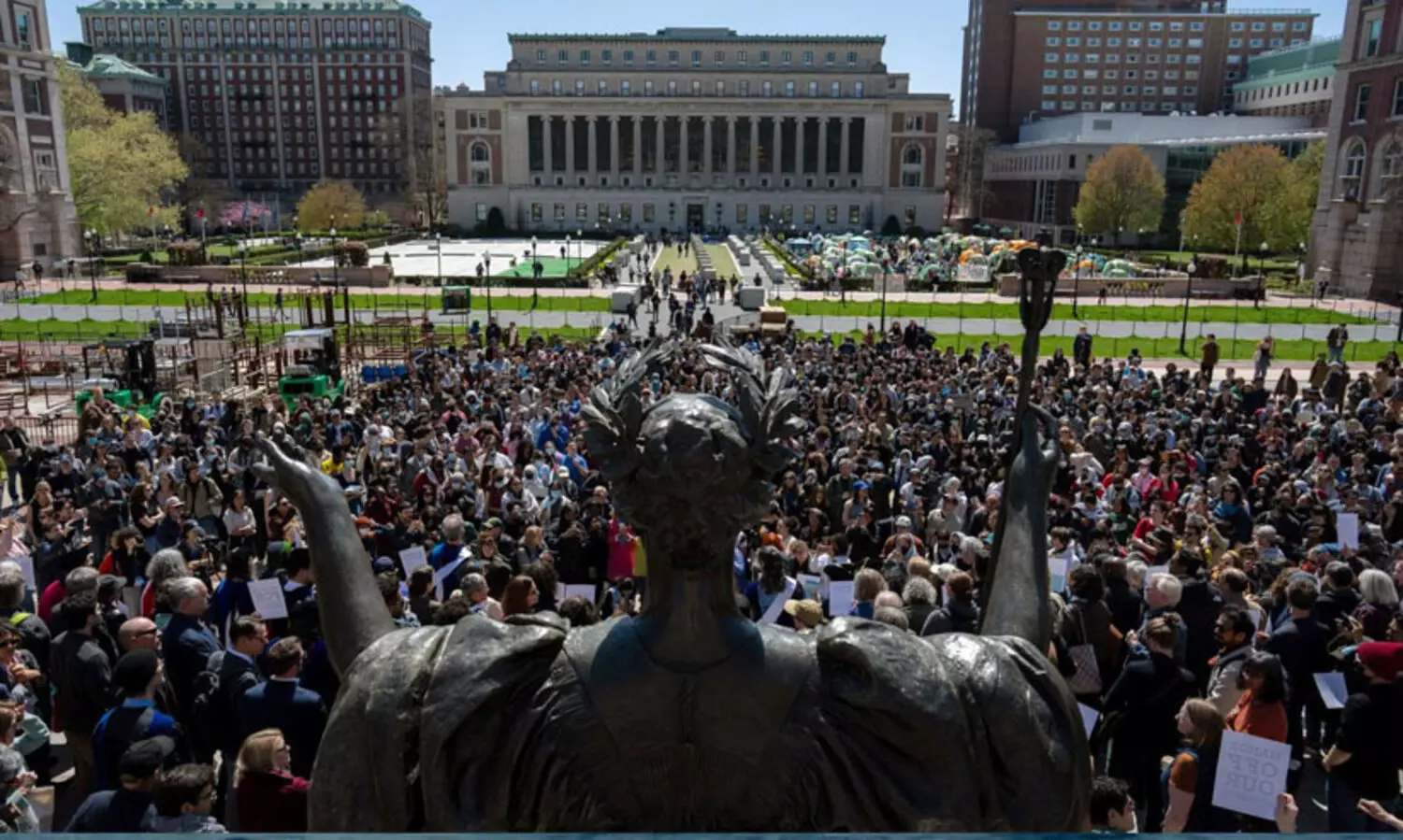 യഹൂദ വിരുദ്ധത ആരോപിച്ച് കൊളംബിയ യൂണിവേഴ്സിറ്റിക്കുള്ള ഫണ്ടും ഗ്രാന്റും റദ്ദാക്കി ട്രംപ് ഭരണകൂടം