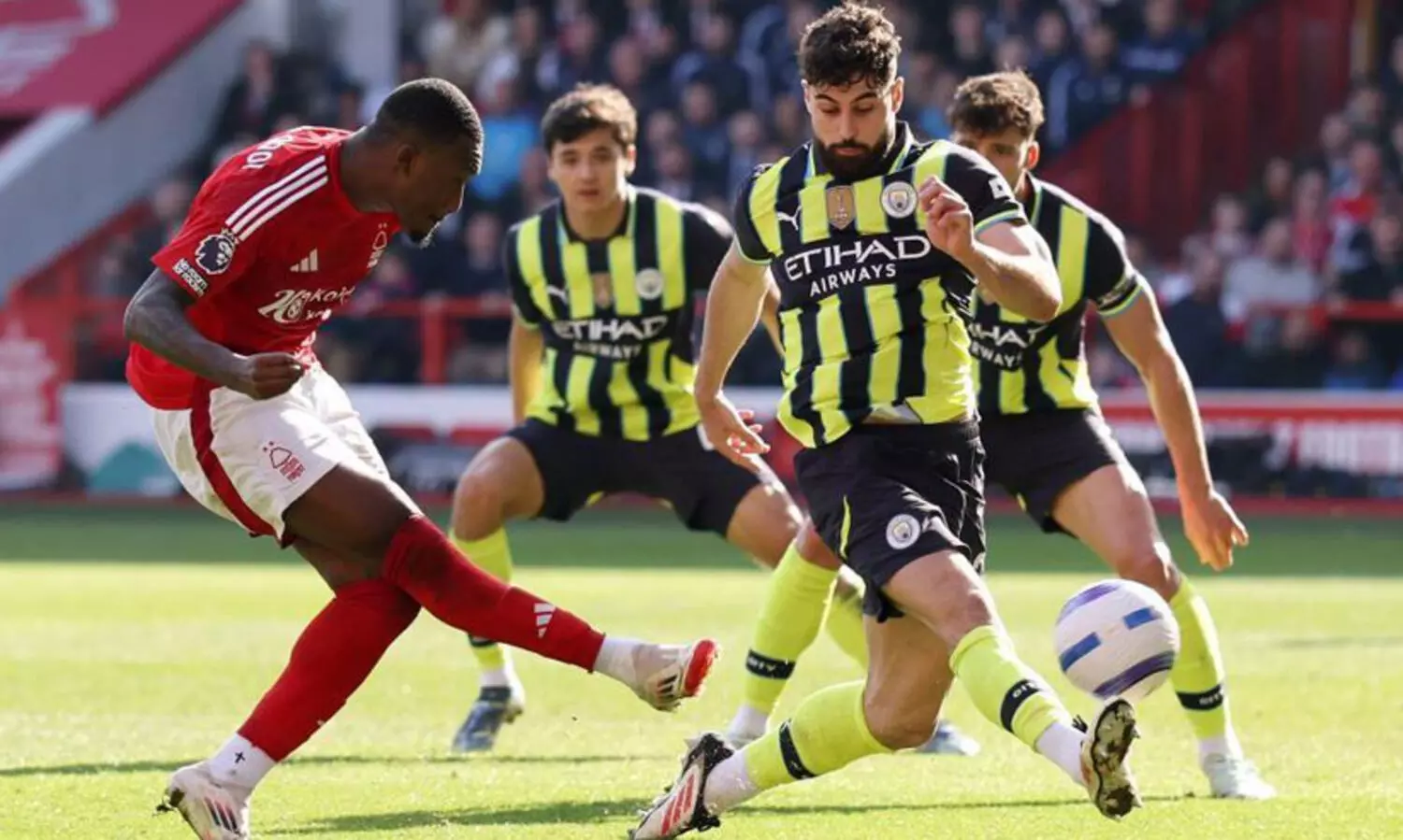 സിറ്റിയെയും വീഴ്ത്തി നോട്ടിങ്ഹാം ഫോറസ്റ്റിന്‍റെ കുതിപ്പ് തുടരുന്നു; അനായാസം ലിവർപൂൾ