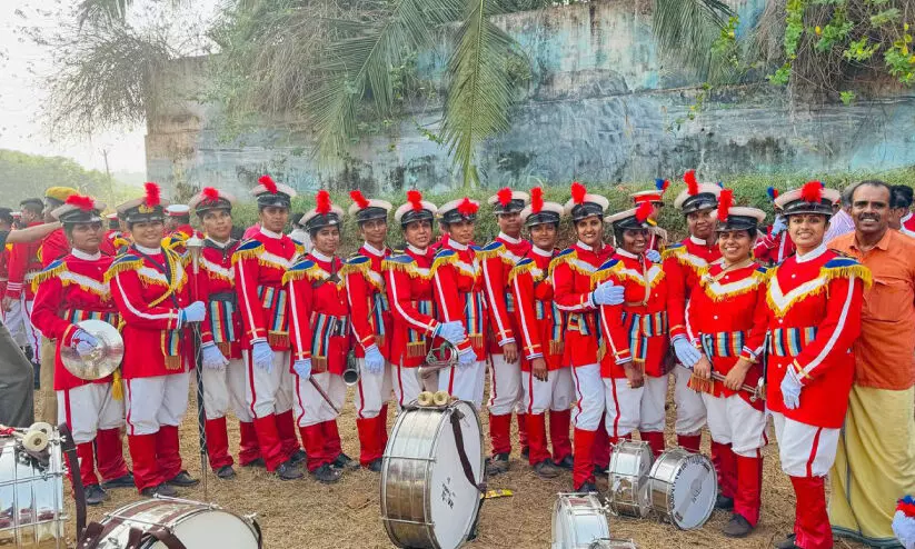 പെ​ൺ‘​താ​ളം’ പി​ഴ​ക്കാ​തെ എട്ടാ​ണ്ട്