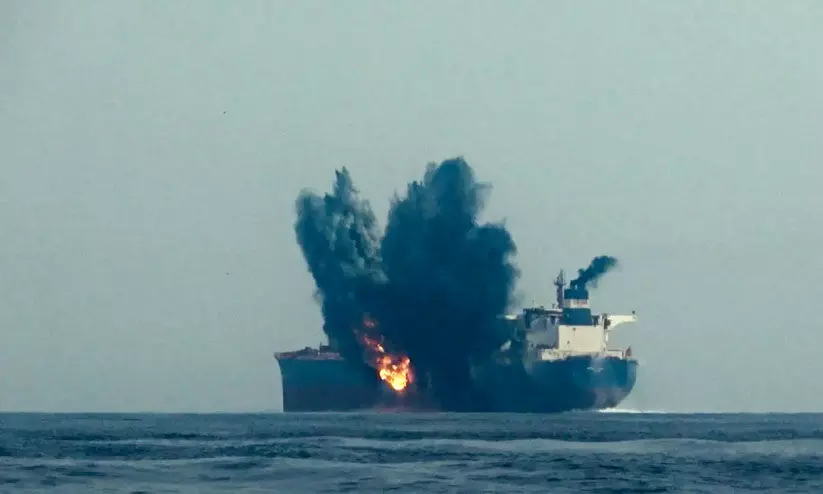 ഗസ്സാ ഉപരോധം പിൻവലിച്ചില്ലെങ്കിൽ ഇസ്രായേൽ കപ്പലുകളെ വീണ്ടും ആക്രമിക്കും; അന്ത്യശാസനവുമായി ഹൂതികൾ