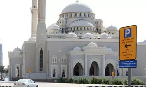 ഷാ​ർ​ജ​യി​ൽ ഇനി എ​സ്.​എം.​എ​സ്​ വഴി പാർക്കിങ് ഫീസ് അടയ്ക്കാം