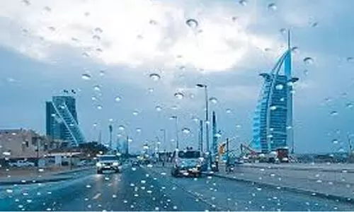 ദുബൈയിൽ ചൂടിന് ആശ്വാസമായി മഴ എത്തുന്നു