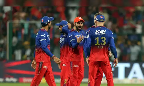 ആർ.സി.ബി കിരീട വരൾച്ച മാറ്റാൻ ആ പാക് പേസർ ടീമിലെത്തിയാൽ മതി; മുൻ താരത്തിന്‍റെ നിരീക്ഷണം