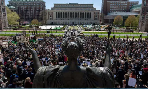 യഹൂദ വിരുദ്ധത ആരോപിച്ച് കൊളംബിയ യൂണിവേഴ്സിറ്റിക്കുള്ള ഫണ്ടും ഗ്രാന്റും റദ്ദാക്കി ട്രംപ് ഭരണകൂടം