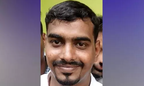 സ്കൂട്ടറും ബൈക്കും കൂട്ടിയിടിച്ച് യുവാവ് മരിച്ചു