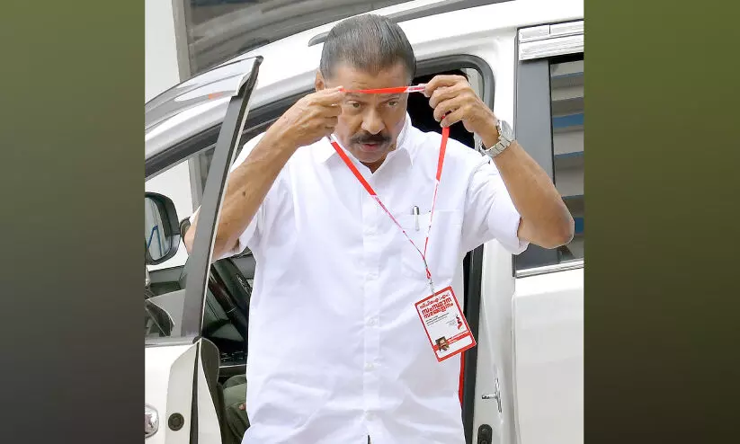 പി​ണ​റാ​യി രേ​ഖ​ക്ക് പാ​ർ​ട്ടി പി​ന്തു​ണ