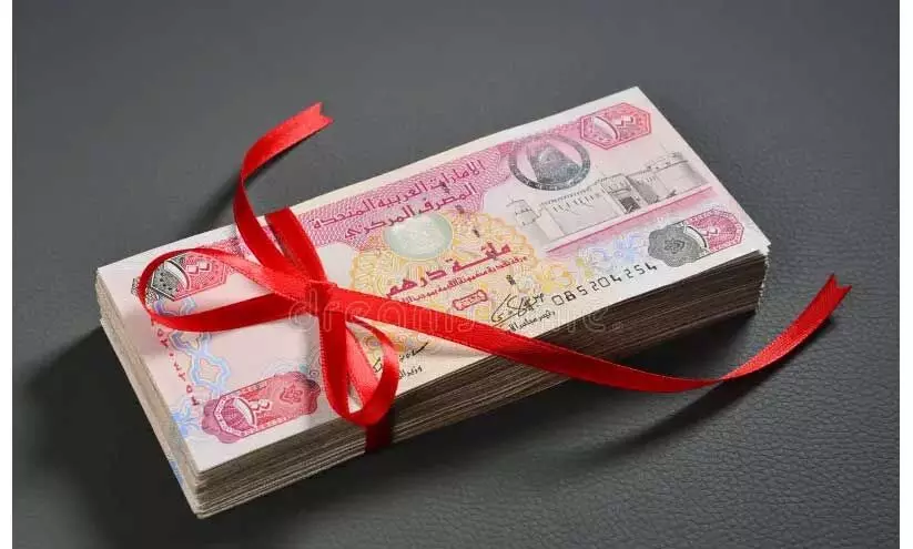 ഫാ​ദേ​ഴ്​​സ്​ എ​ൻ​ഡോ​വ്​​മെ​ന്‍റി​ലേ​ക്ക്​ കോ​ടി ദി​ർ​ഹം സം​ഭാ​വ​ന ചെ​യ്ത്​ ബി​സി​ന​സ്​ പ്ര​മു​ഖ​ൻ