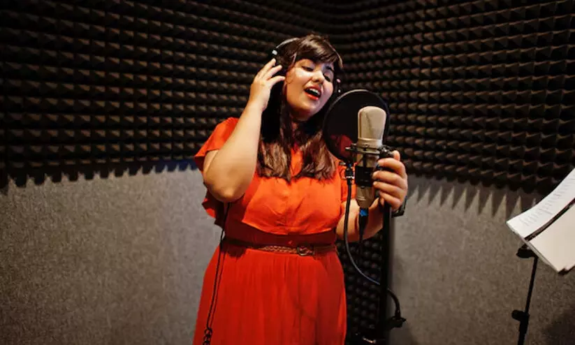 മ​ല​യാ​ള​ത്തി​ന്റെ പെ​ൺ​പാ​ട്ടു​ക​ൾ